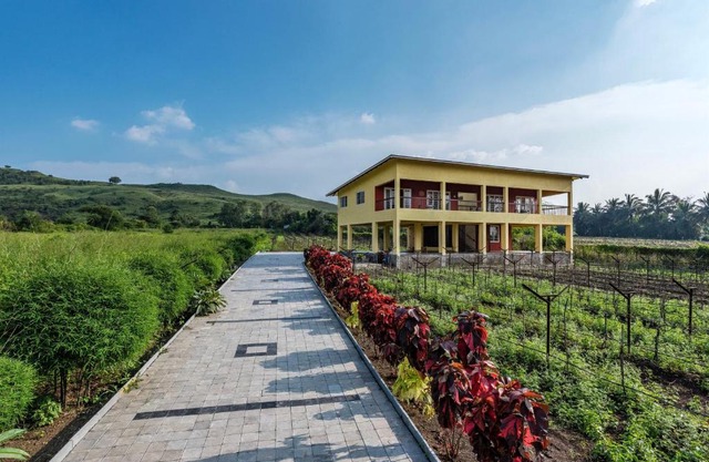 SaffronStays Villa Vino