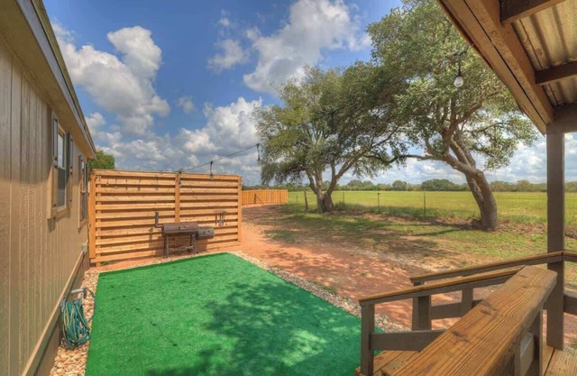 Sage: Peaceful Hill Country Retreat With Hot-tub!