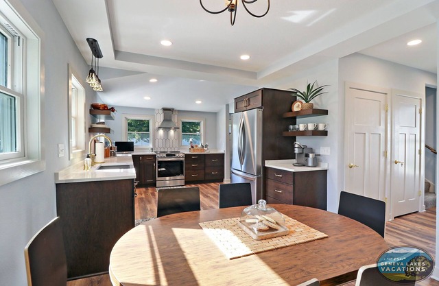 Sage Street Bungalow- Beautifully renovated, historical home walking distance to downtown