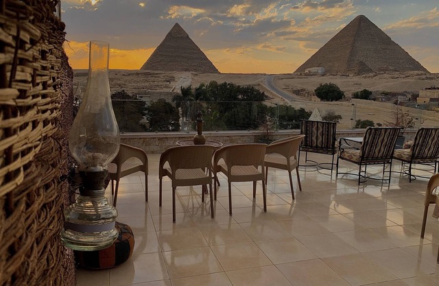 Sahara Pyramids Inn