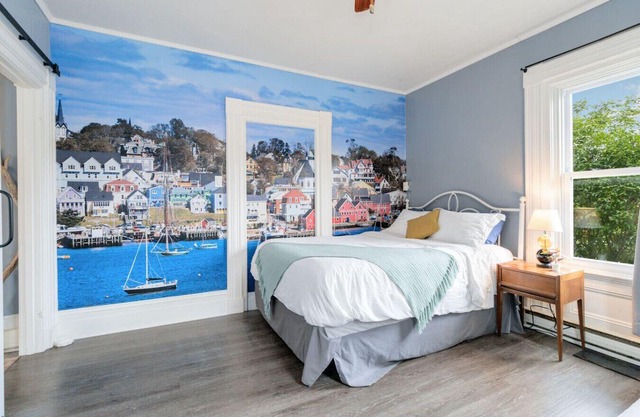 Sailboat Suite - Heart of Lunenburg