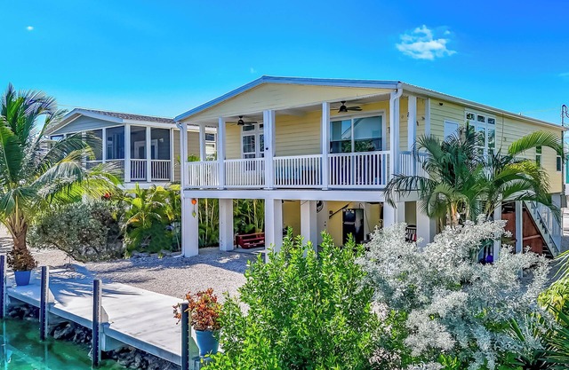 Sailfish Retreat | 3 bed, 2 bath canalfront home on Cudjoe Key