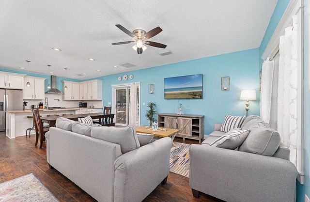 Pet Friendly Beach House with Grill - Near Golf + Beach