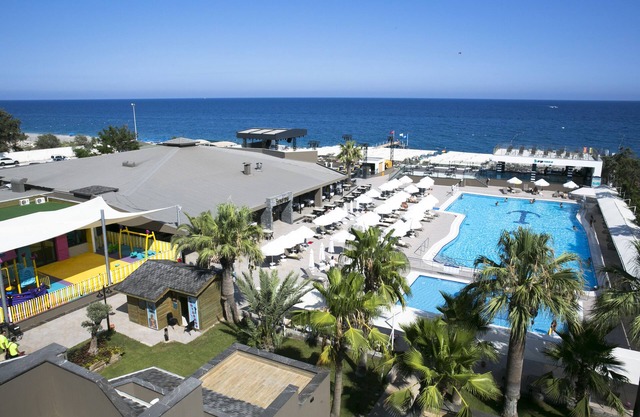 Sailor's Beach Club - All Inclusive