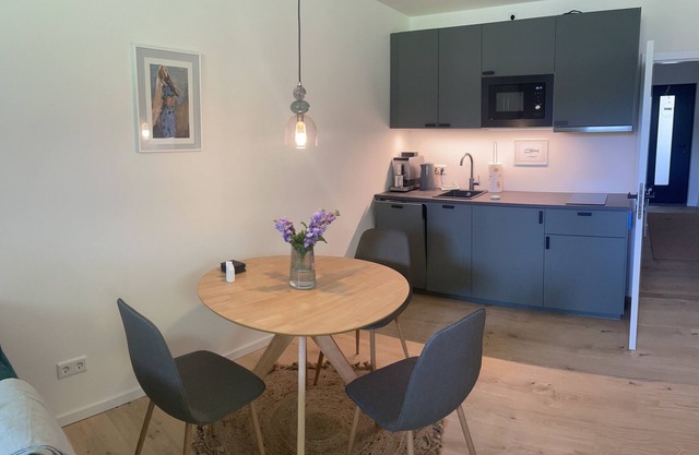 "Sailors Retreat" vacation apartment - very close to the sea and the beach