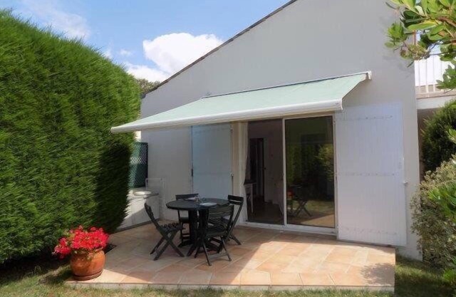 Saint Palais sur Mer - SMALL HOUSE - in a PRIVILEGED and QUIET SETTING