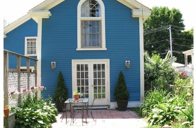 Salem/Beverly Barn by the Harbor, perfect summer spot! June and July openings!
