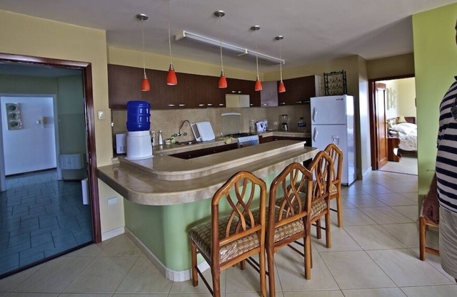 Salinas, Ecuador Apartamento en el océano
