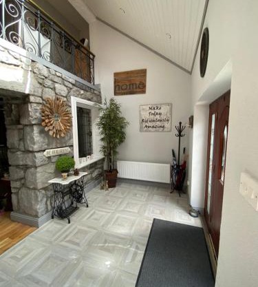 Salmon Weir Lodge