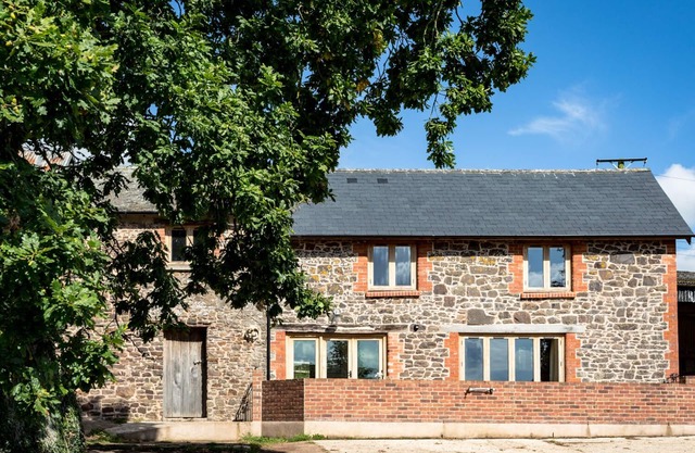 Salters, CREDITON