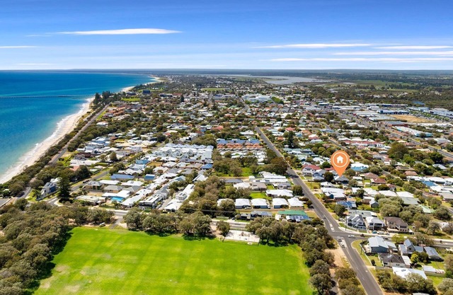 Saltwater Lane, a charming holiday rental nestled in the peaceful enclave of West Busselton.
