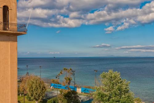 Saltwater Serenade Apartments