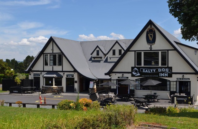 Salty Dog Inn
