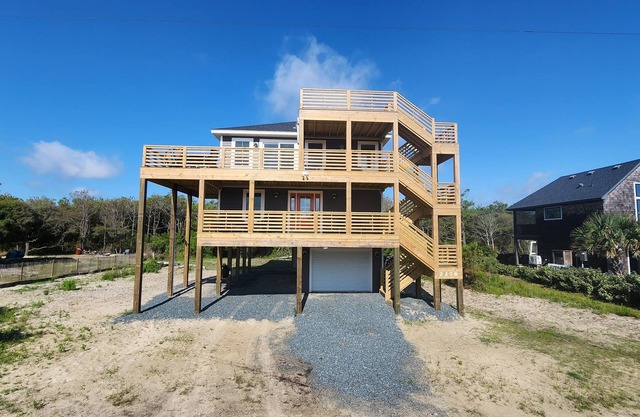 Salty Mermaid Lodge: Newly built 2023, Panoramic views, 4X4 area