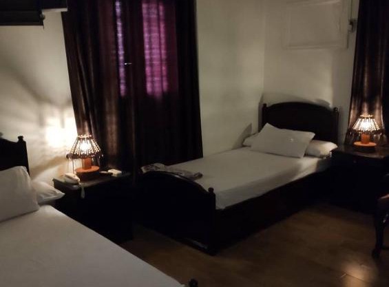 Salvatore Rooms with Breakfast-City Center