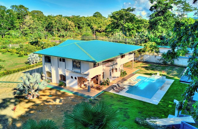 Samanea House Deluxe