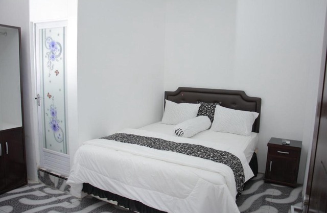 Samar Wulu Guest House Syariah Mitra RedDoorz near Ketapang