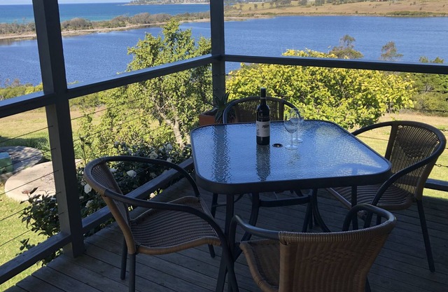 Samten Pa Seaside Cottage