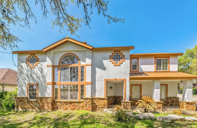 San Antonio Charming 3 bedroom house