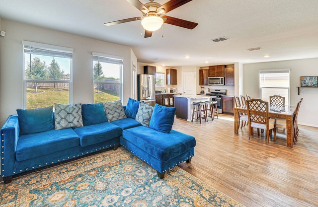 San Antonio Home w/ Pool Access: 11 Mi to SeaWorld