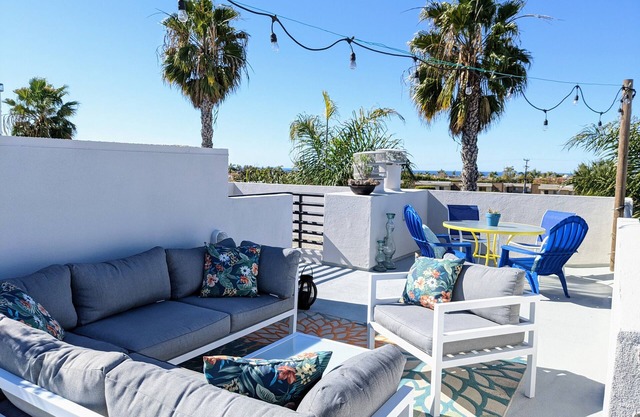 Sunny Family Retreat (Militares, personal de primeros auxilios, contacto de enfermería para descuento)