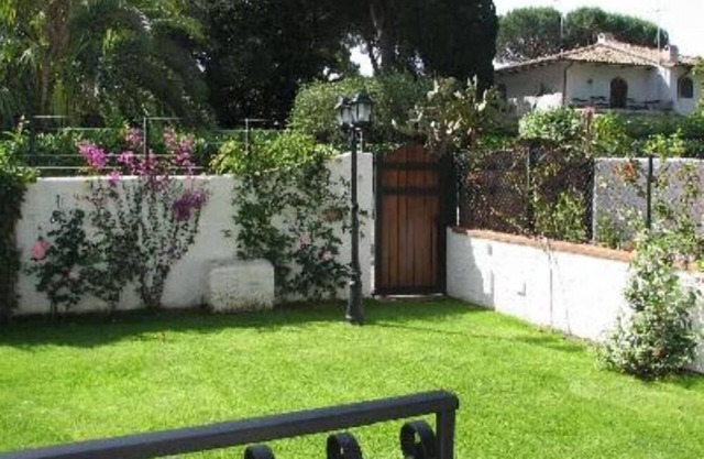 San Felice Circeo: Encantador apartamento en el semi-sótano de Villa en el mar con acceso directo a la playa
