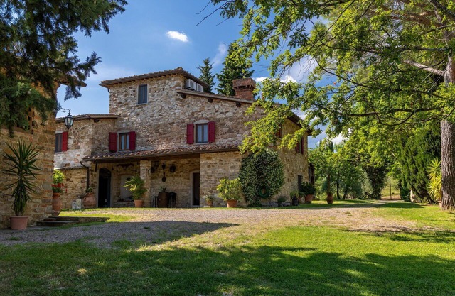 Villa en Pelago con 3 habitaciones, capacidad 8