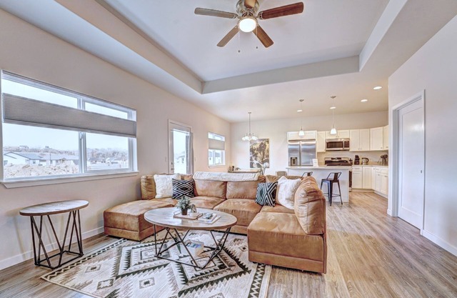 San Juan Reflections Getaway 3B/2Ba, Pet Friendly & Game Room