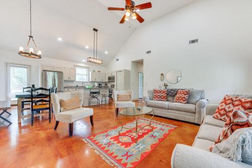 San Marcos Home with Fire Pit about 10 Mi to Downtown!