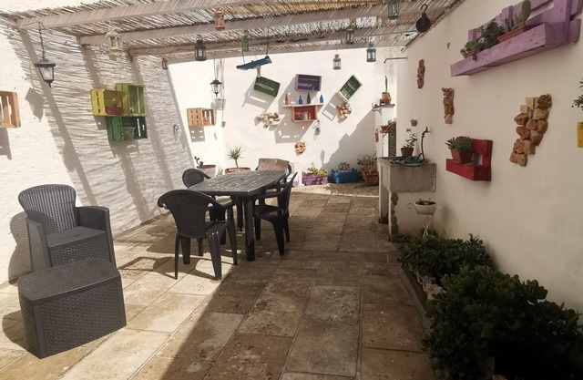 San Pietro Vernotico, typical Apulian house, complete apartment, garden...
