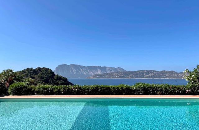 SAN TEODORO PUNTA EST 2 CAMERE GIARDINO VISTA MARE
