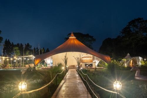 Sanctua Luxury Glamping Resort