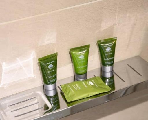 Sanctuary Resort-Style on the Banks of the Yarra