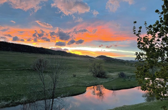 SANCTUARY SPOT: Fully furnished apartment in Fort Collins at base of foothills