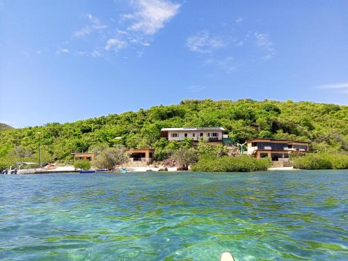 Sand Island Beach and Dive Resort