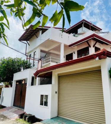 Sand & Surf Guest House
