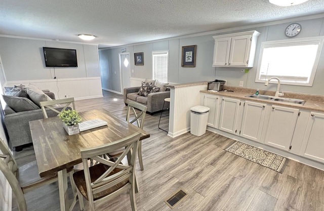 Sandbar Living - Bay View - Island Realty