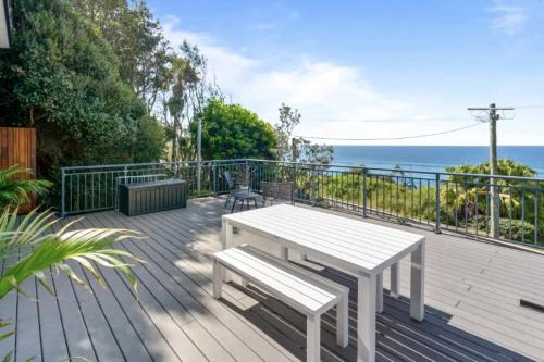 Sandcastle Studio by Coast Hosting