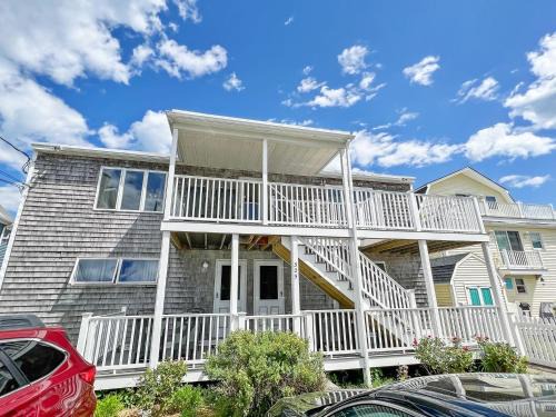 Sandcastle - W148 Brought to you by GetAway Vacations