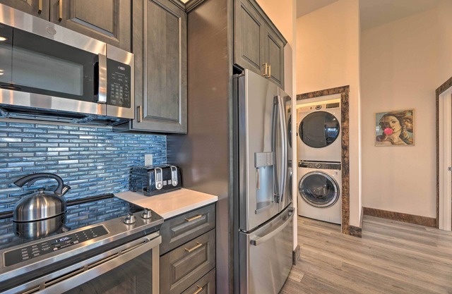 Sanderling Sea Cottages, Unit 7 w/ Beach Access!