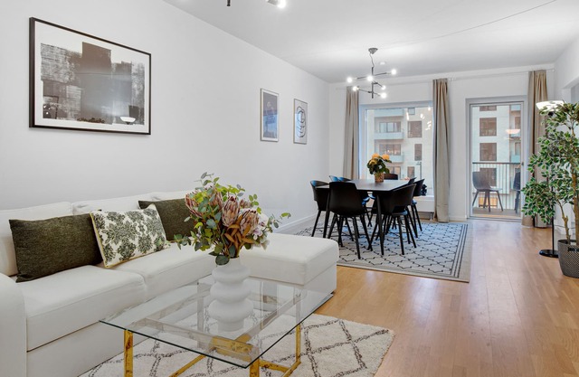Sanders Arena - Luminoso apartamento de 3 hab. Apto. Cerca del metro