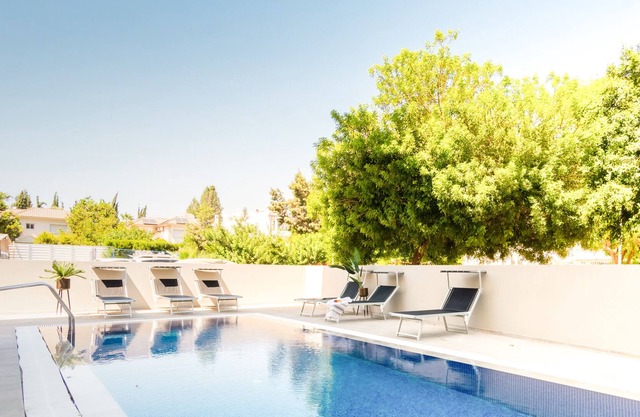 Sanders Evolution - Dreamy 3-bdr Apt With Shared Pool