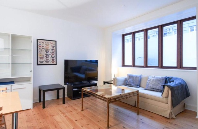 Sanders Park - Lovely 1-Bdr Apt Close to Metro