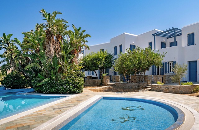 Sanders Paros Gardens - Lindo apartamento de 1 dormitorio con patio