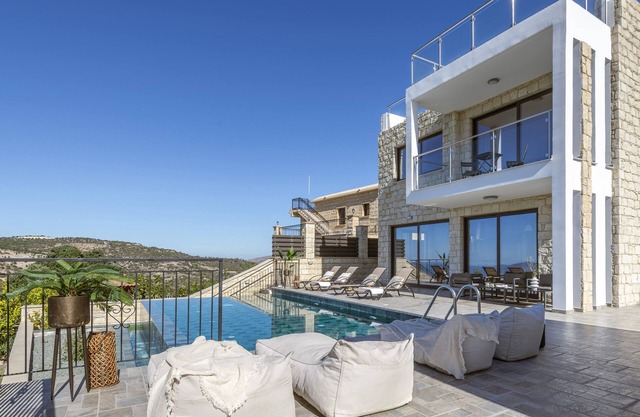 Sanders View - Acogedora villa de 3 dormitorios con piscina infinita