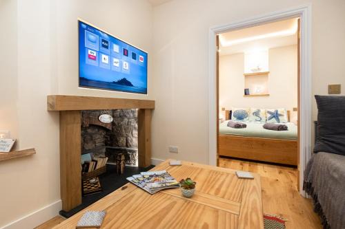 Sandpiper, apartment across from the beach