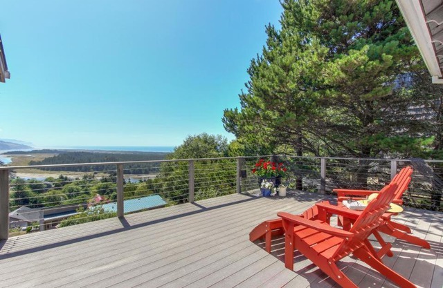 Sandpiper Cottage - Meredith Lodging