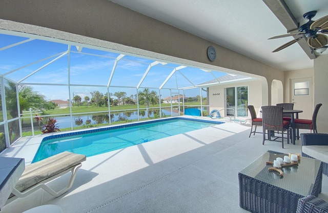 Villa Sandpiper, capacidad para 6 personas, piscina privada climatizada, Rotonda, Florida