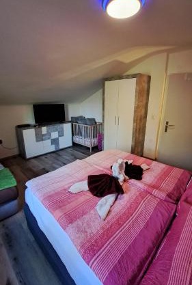 Sandras Ferienhaus Bungalow Sonnenalm