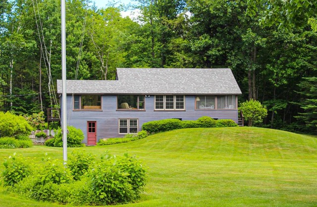 Sandy Adventures in Moultonborough